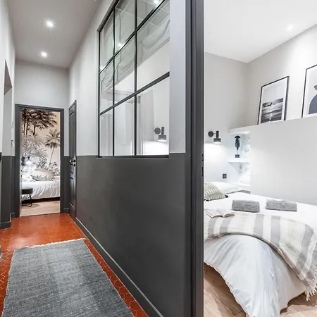 My Casa - La Croix - Old Town Modern - 2 Bedrooms نيس
