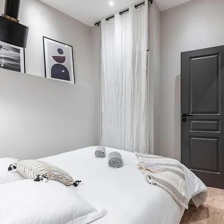 My Casa - La Croix - Old Town Modern - 2 Bedrooms * نيس
