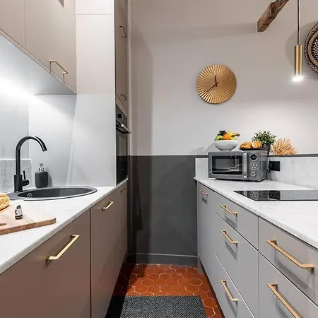 La Croix - Old Town Modern Apartment - 2 Bedrooms Apartment Nice