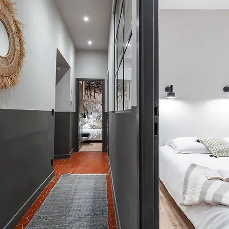 La Croix - Old Town Modern Apartment - 2 Bedrooms *