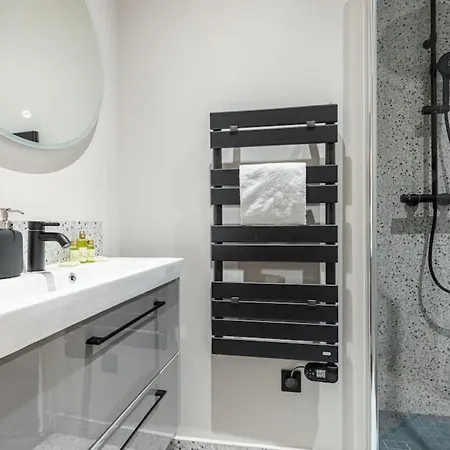 La Croix - Old Town Modern Apartment - 2 Bedrooms
