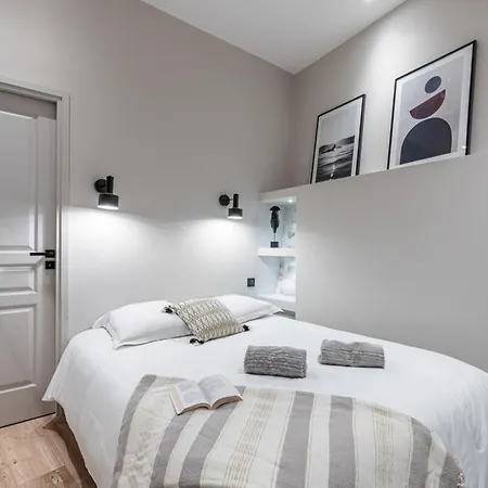 My Casa - La Croix - Old Town Modern - 2 Bedrooms Апартаменты *