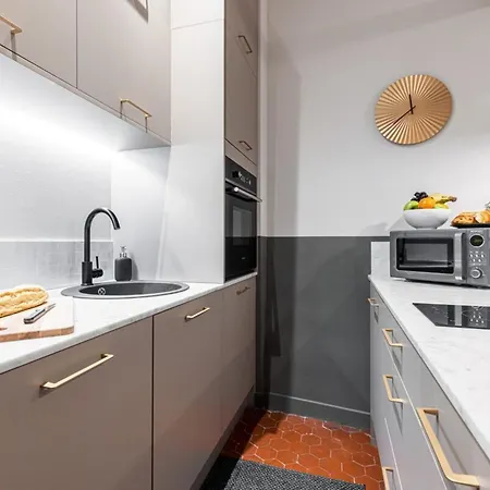 Апартаменты My Casa - La Croix - Old Town Modern - 2 Bedrooms *