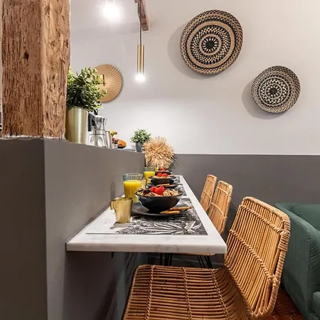 Appartement La Croix - Old Town Modern - 2 Bedrooms